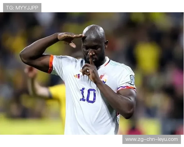 卢卡库门前强打扳平比分，比利时前场表现强硬